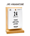 Il Calendario Top del Viaggiatore 2027 - Consigli, frasi e molto altro per i veri viaggiatori- Sostegno in Legno + Inserto A6: 10x14cm