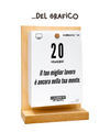 Il Calendario Top del Grafico 2026 - lorem ipsum mood - Sostegno in Legno + Inserto A6: 10x14cm