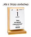 Il Calendario Top del Tifoso Juventino 2026 - Ideale per i veri tifosi bianconeri - Sostegno in Legno + inserto A6: 10x14cm