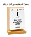 Il Calendario Top del Tifoso Napoletano 2026 - Ideale per i veri tifosi partenopei - Sostegno in Legno + inserto A6: 10x14cm